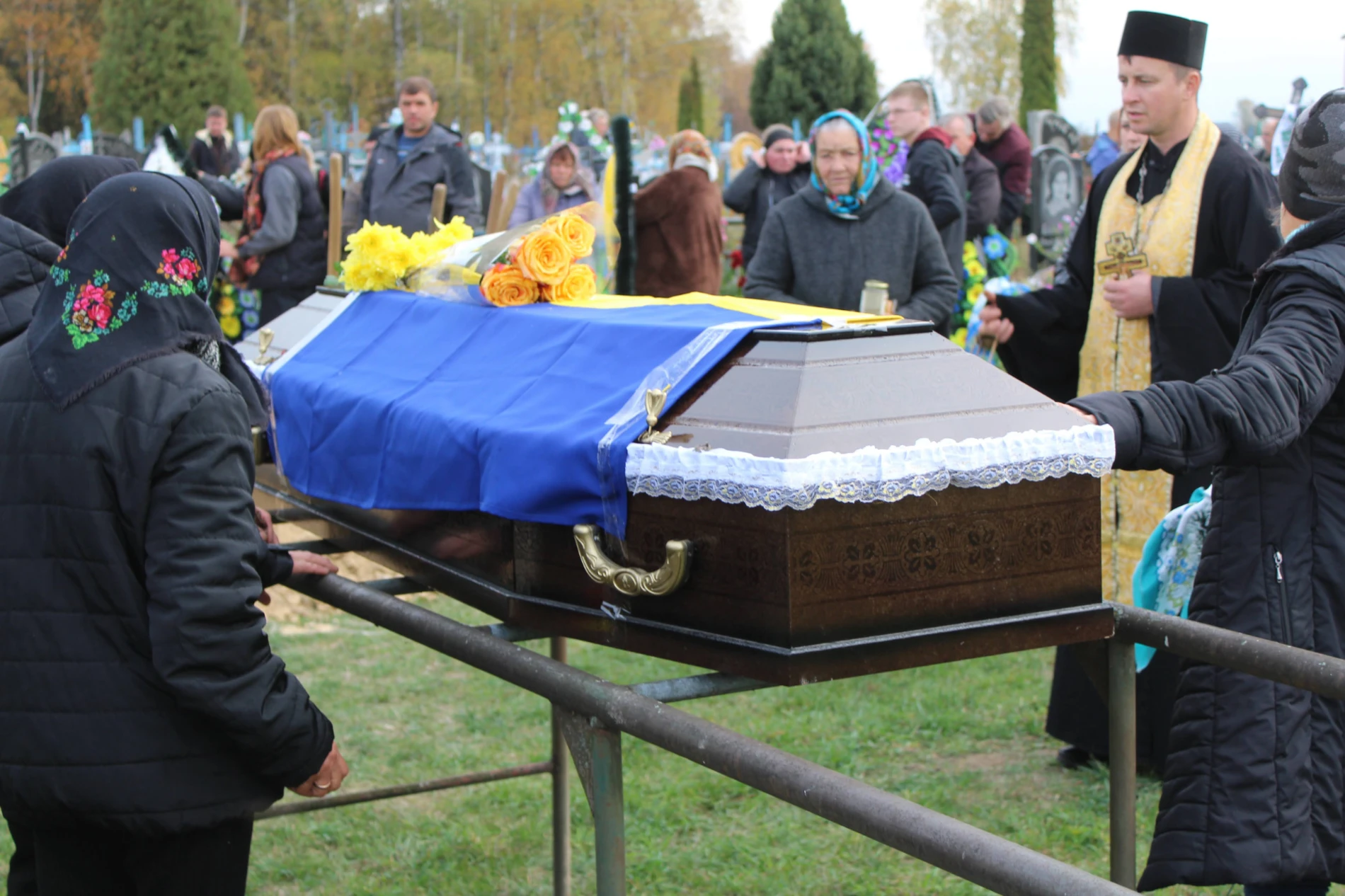 У Семенівці попрощалися з Юрієм Смущенком, який понад півтора року вважався зниклим безвісти