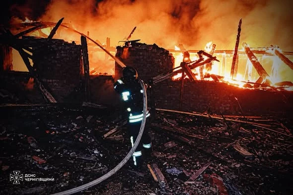 На Чернігівщині за добу зафіксували 25 ударів: «Герань» атакувала фермерське господарство