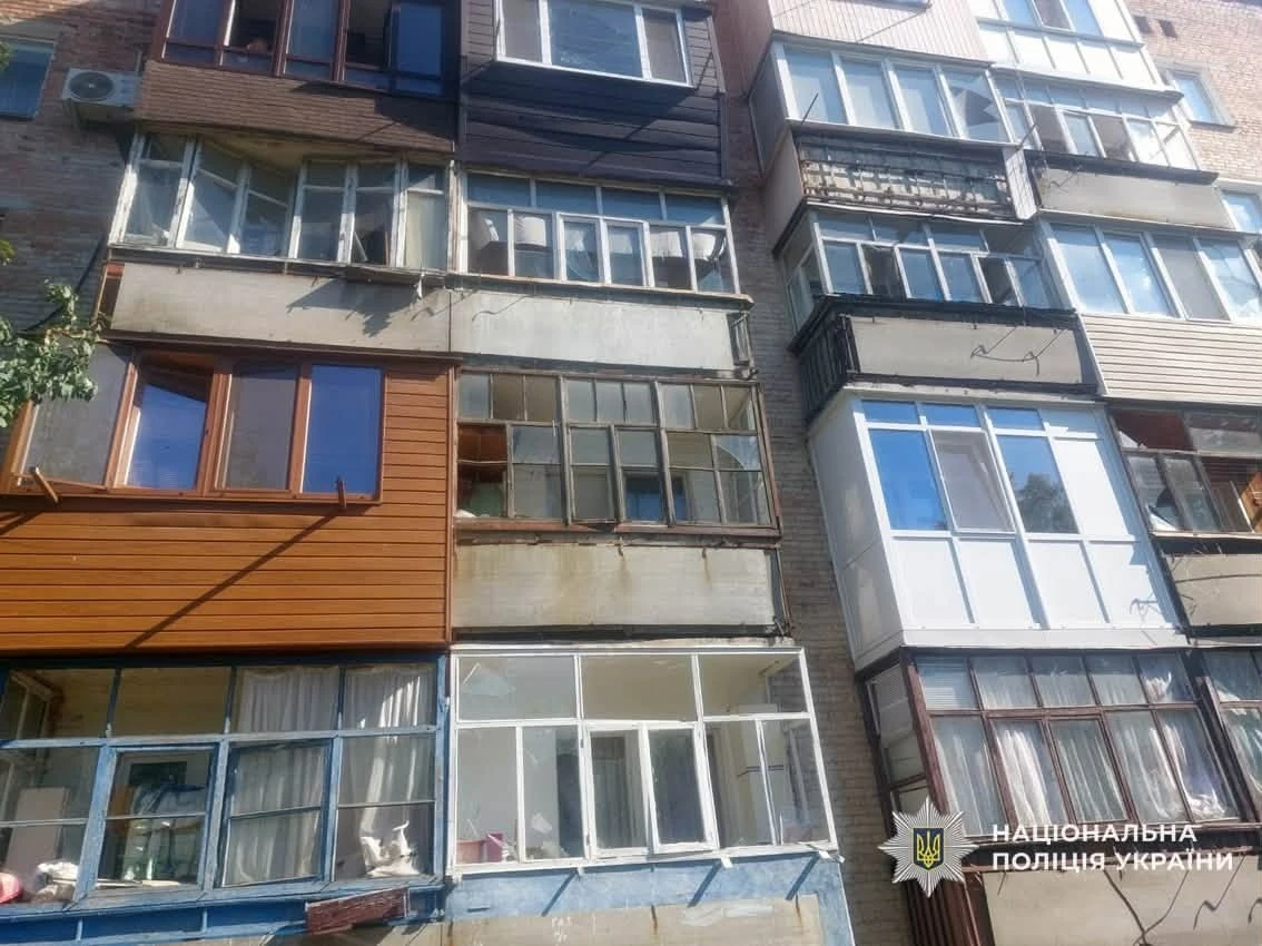 Росіяни атакували Чернігівщину: пошкоджені будинки, ферма та критична інфраструктура
