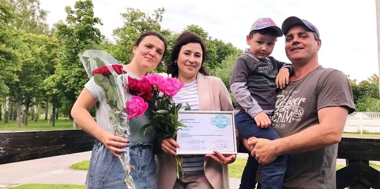 Катерина Шмагай, Наталія Рубей, Сергій Шмагай з синочком Єгором