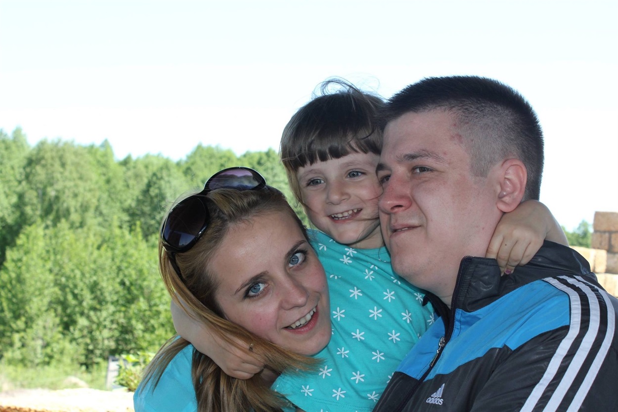 Володимир Самофалов з дружиною і донькою