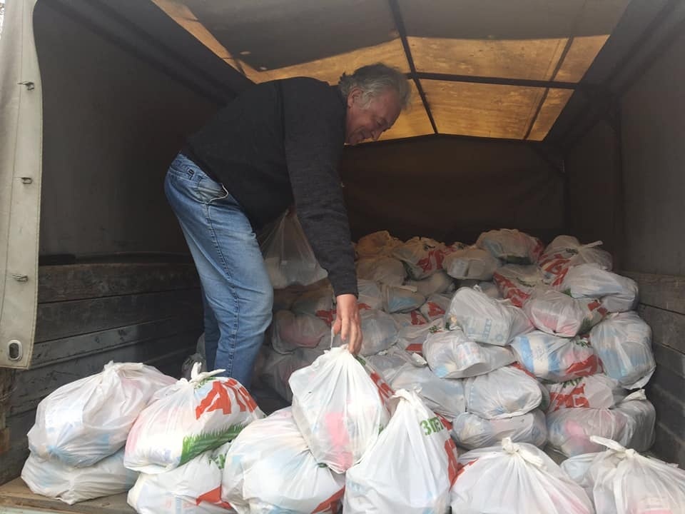 Стільки продуктових наборів привезли зі Сновська