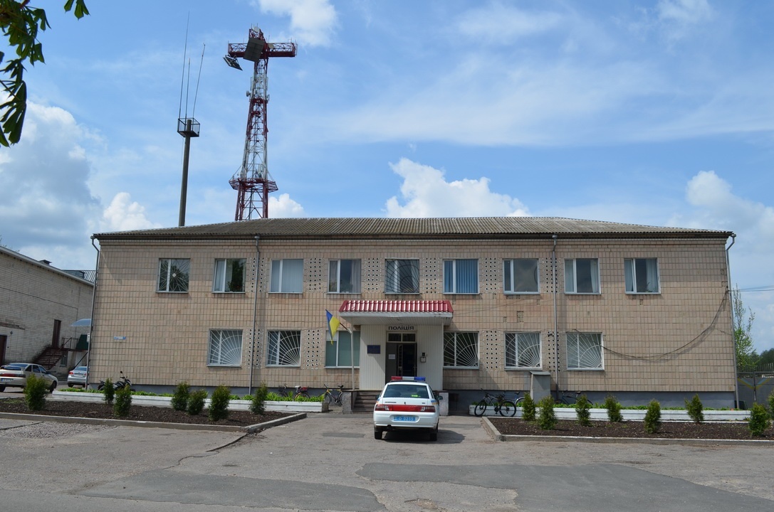 Так виглядає нині територія біля корюківської поліції