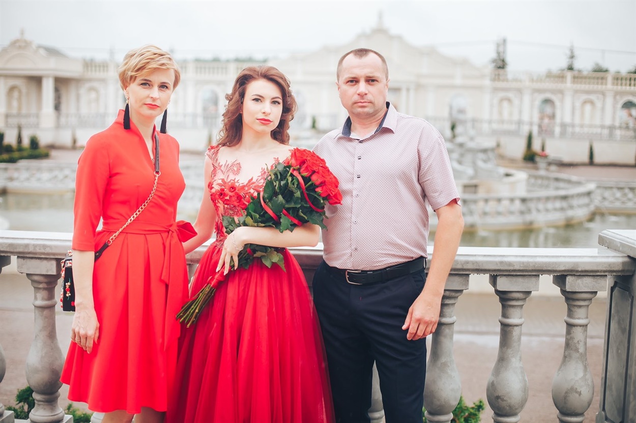 2018 рік, випускний у доньки Карини