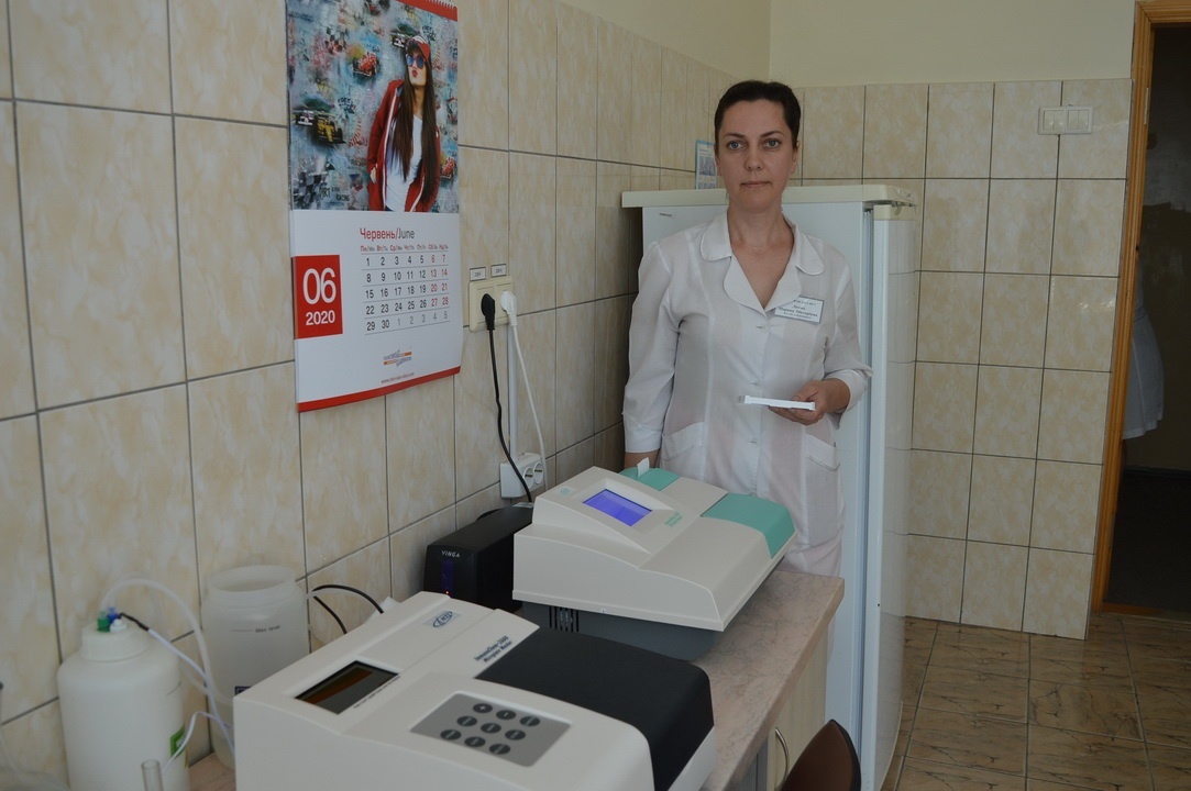 Марина Лісена, в.о. завідувачки клініко-діагностичної лабораторії райлікарні з новим обладнанням