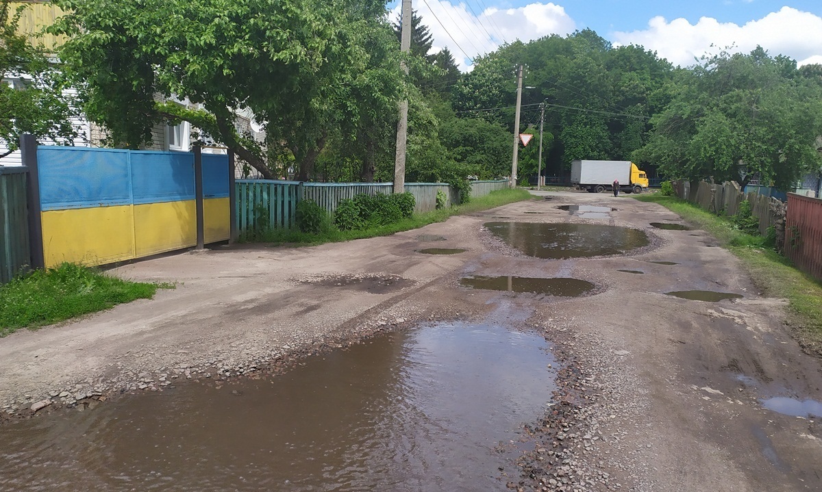 Про вулицю Толстого вийшли три публікації