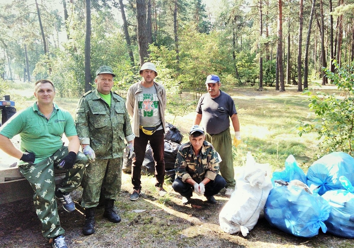 Всесвітній день прибирання відзначили працею у Макошинському заповіднику
