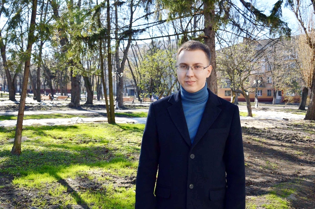 Владислав щоденно поєднує теорію з практикою
