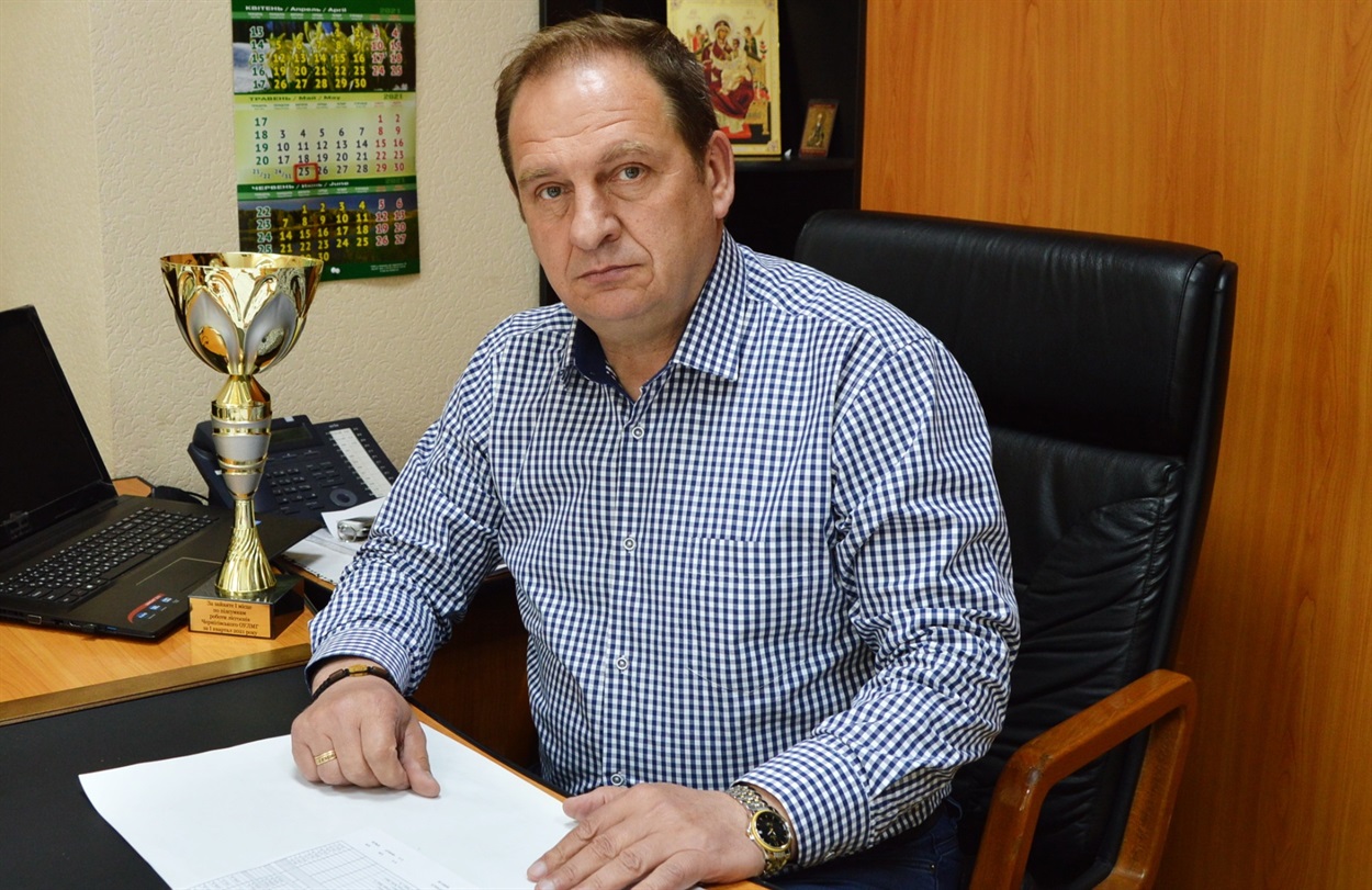 Заслужена відзнака колективу Холминського лісгоспу за перший квартал роботи знайшла своє місце у кабінеті директора підприємства Олександра Демченка