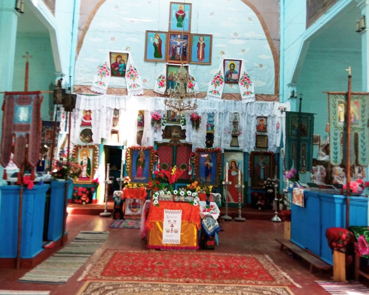 В Осьмаківській церкві