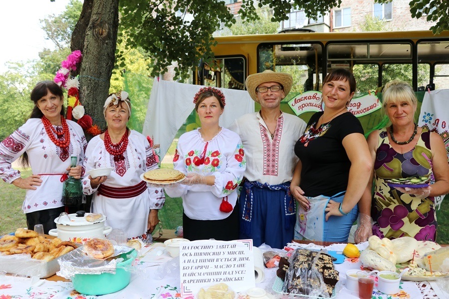 Творчі наумівці на Дні міста в Корюківці
