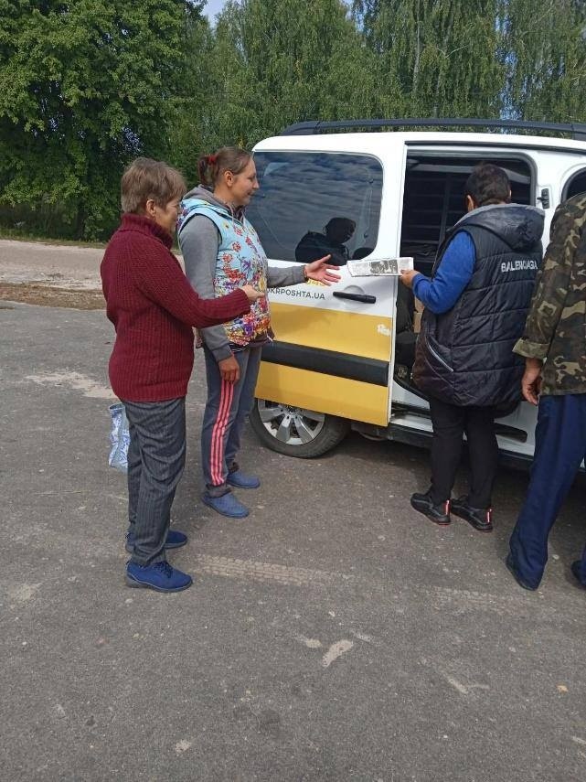 Поштова машина у Рибинську на Корюківщині