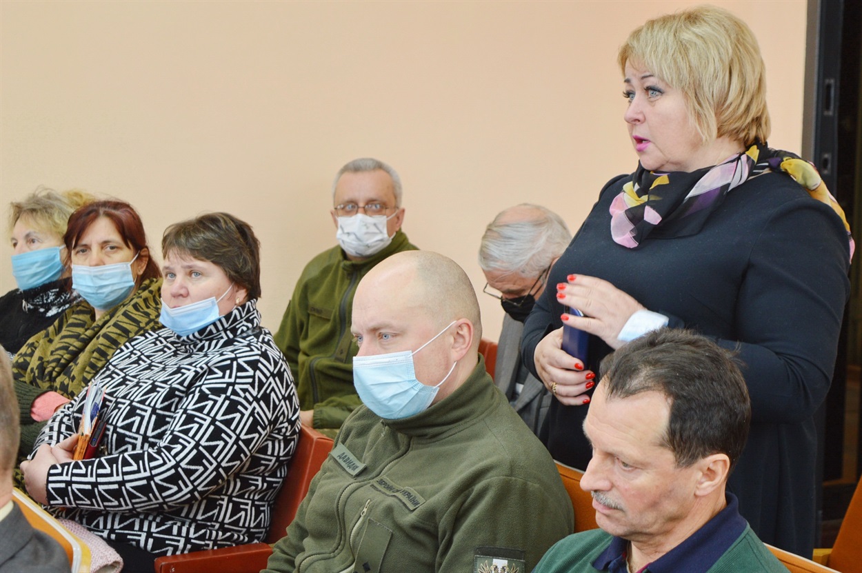 Редакторка зі Сновська Олена Компанець закликала керівництво обласного ТЦК та СП до постійної співпраці з районними газетами
