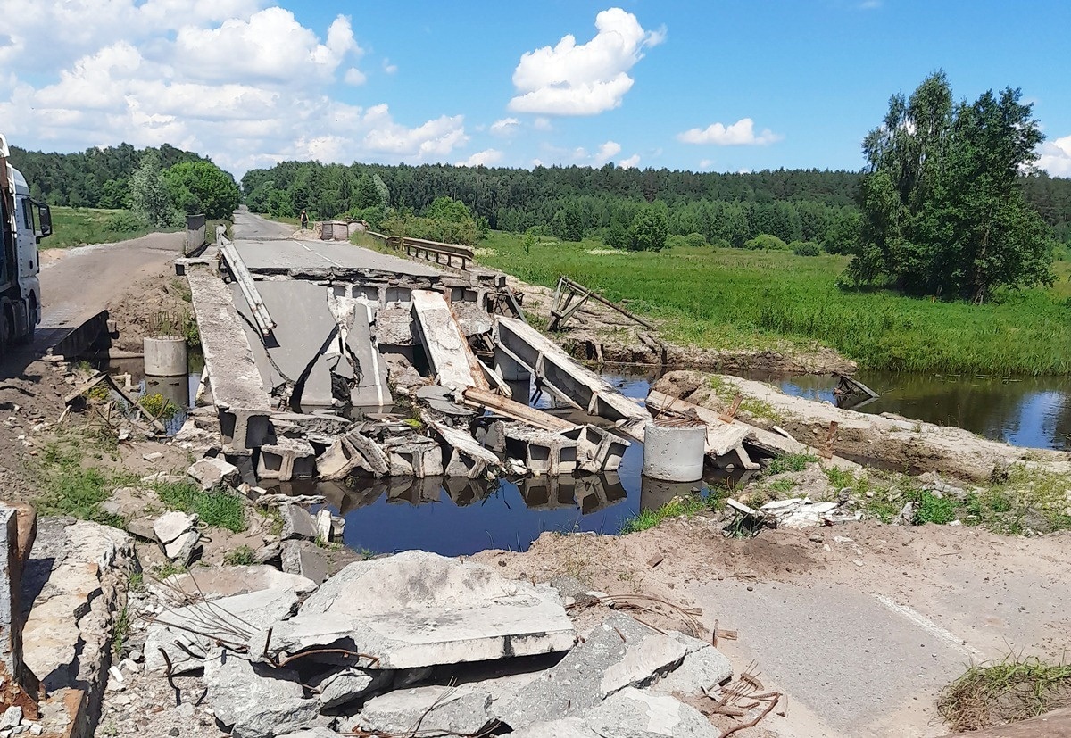 Підірваний міст у Політрудні