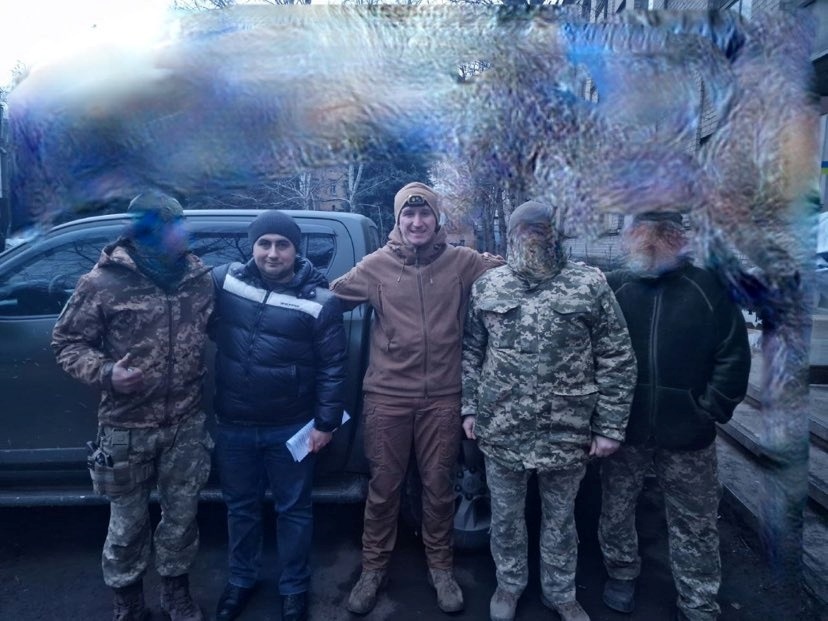 Іван Ващенко та Ратан Ахмедов під час новорічної поїздки на Донеччину