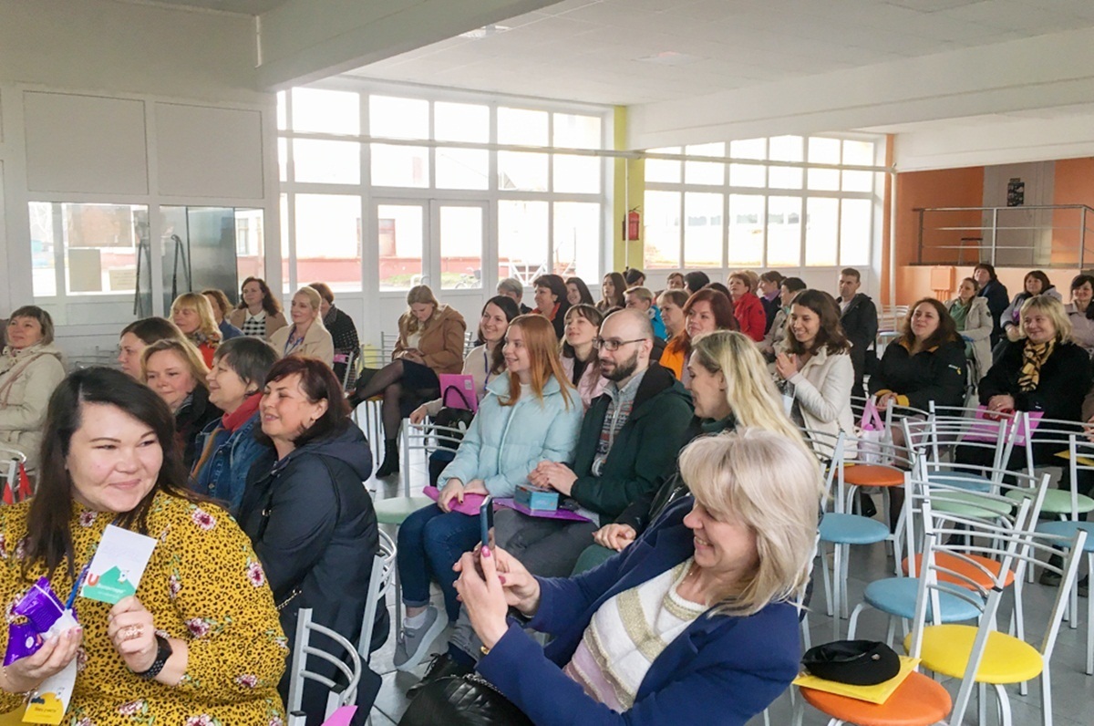 EdCamp Ukraine – спільнота українських освітян, яка створена й діє за принципами всесвітнього руху EdCamp.