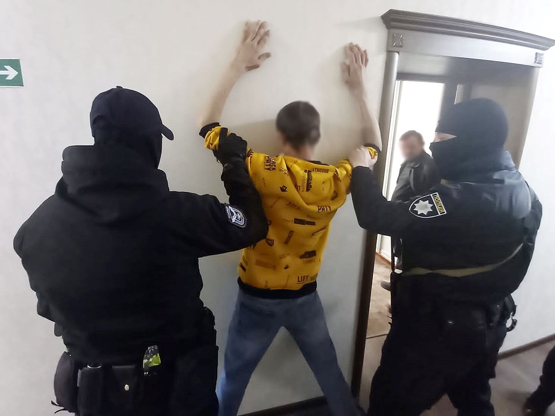 Зловмисника затримали у готелі в Бахмачі
