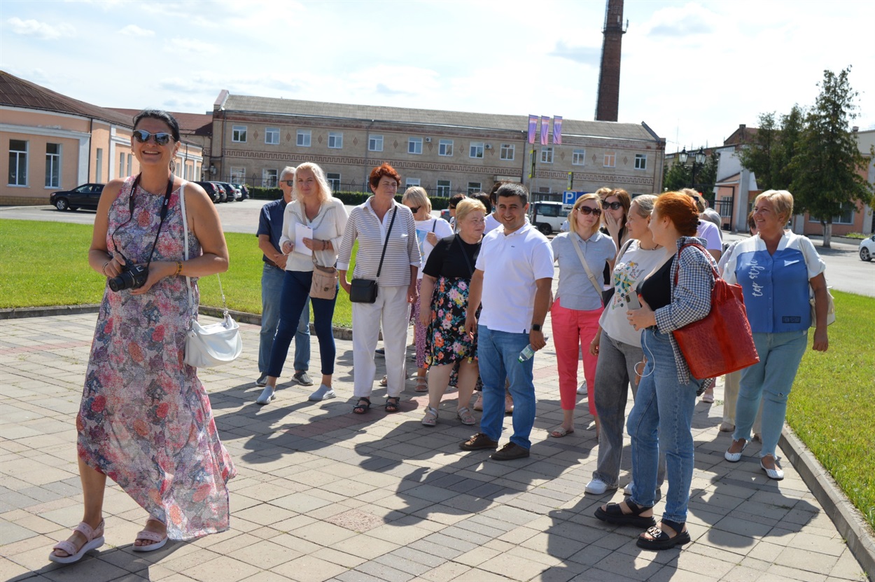 Пішохідна екскурсія Корюківкою від міського голови Ратана Ахмедова