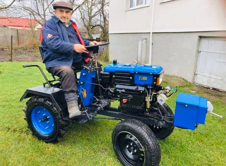 https://www.tractormarket.com.ua/ 