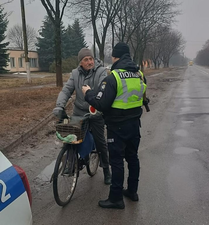 Працівники сектору реагування патрульної поліції  відділення поліції № 1 Корюківського районного відділу поліції регулярно проводять превентивні заходи з учасниками дорожнього руху