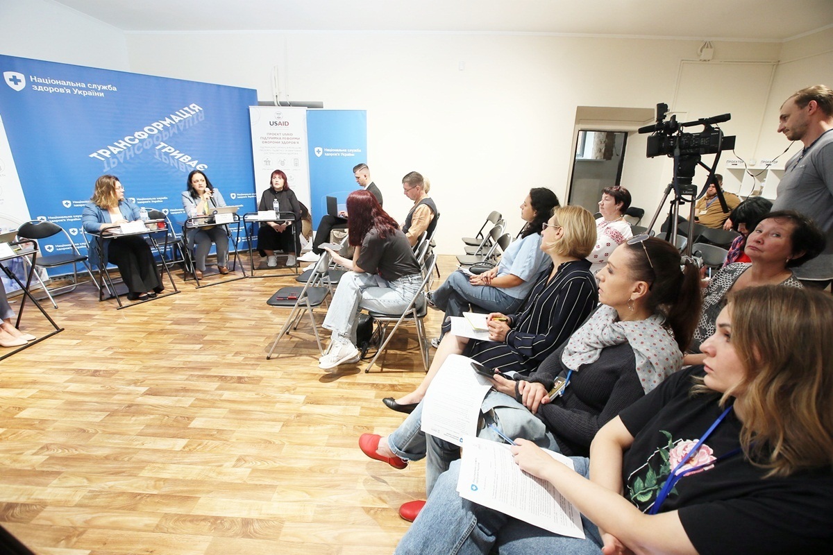 Спілкування з журналістами