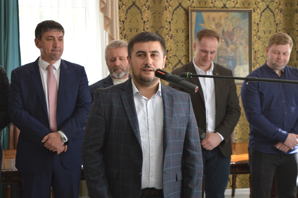 З вітальним словом виступив Ратан Ахмедов
