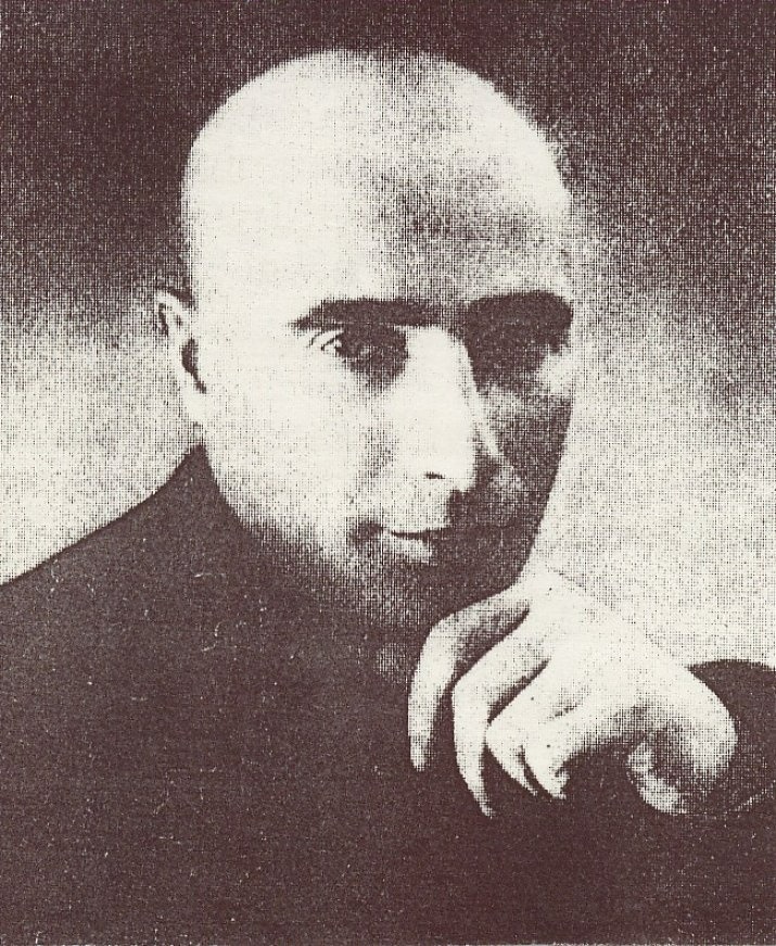 Абрам Давидович Аграновський (1896-1951 рр.) - російськомовний радянський журналіст і письменник. За професією — медик. Учасник Першої світової і Громадянської воєн. Працював у газетах «Коммунист», «Правда» и «Известия». З 1937 по 1941 роки — відбував зіслання в Норильлагу, де працював медиком. Був реабілітований. З 1937 року перебувала в таборах і його дружина Фаня Аграновська, теж уродженка Мени. Після звільнення працював в газеті «Красноярский рабочий», потім в журналі «Огонёк» у москві. Член Союзу письменників срср.