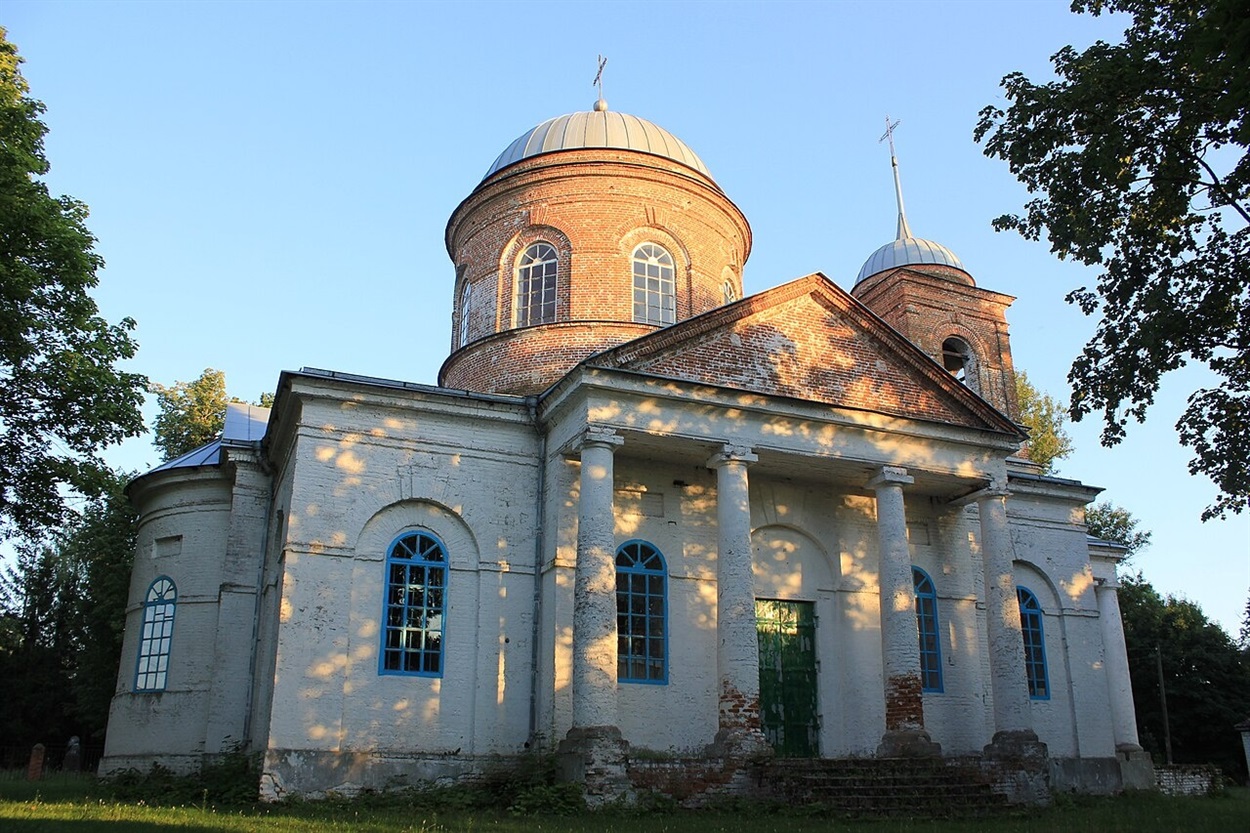 Перелюбський храм