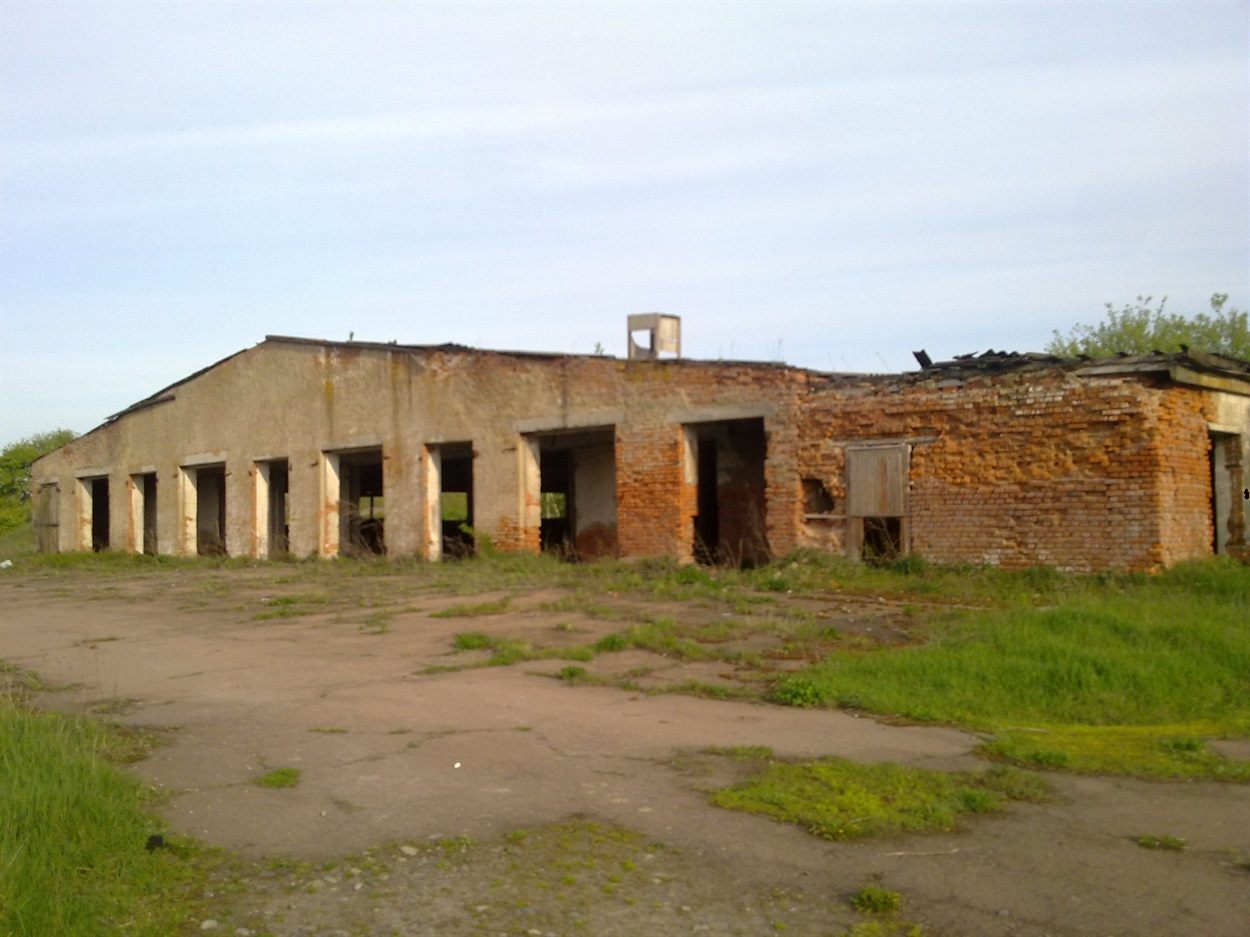 Будівля телятника, з якого розпочалося підприємство "Фанера Чернігів"