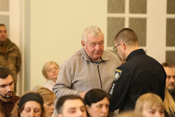 У Чернігові рідним полеглих воїнів із Менщини передали державні нагороди