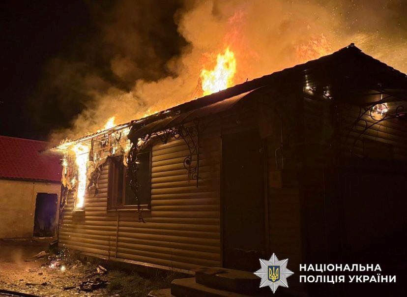 Ворог знову б’є по Чернігівщині: понад сотня вибухів, у Менській громаді пошкоджено будинок і авто