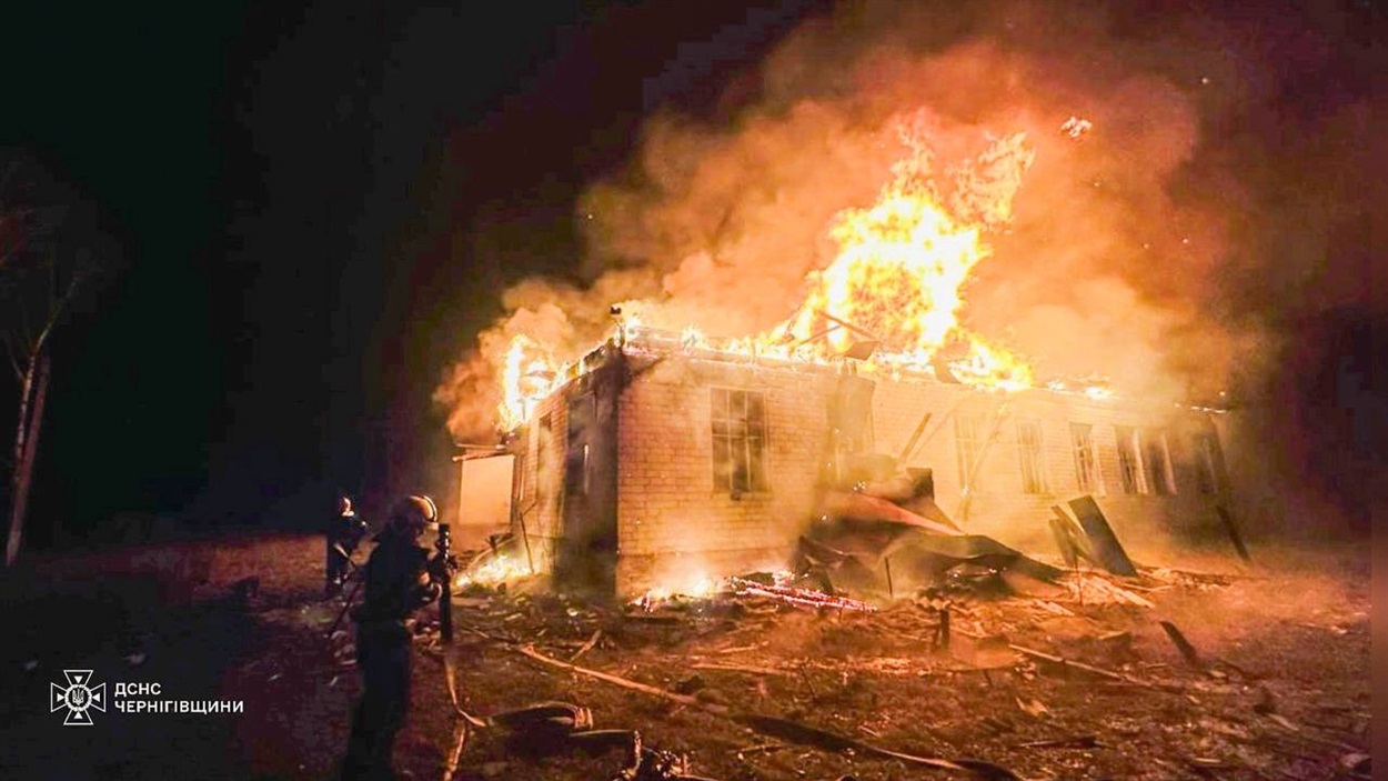 Школа у одному із сіл Менської громади після влучання ворожого дрона