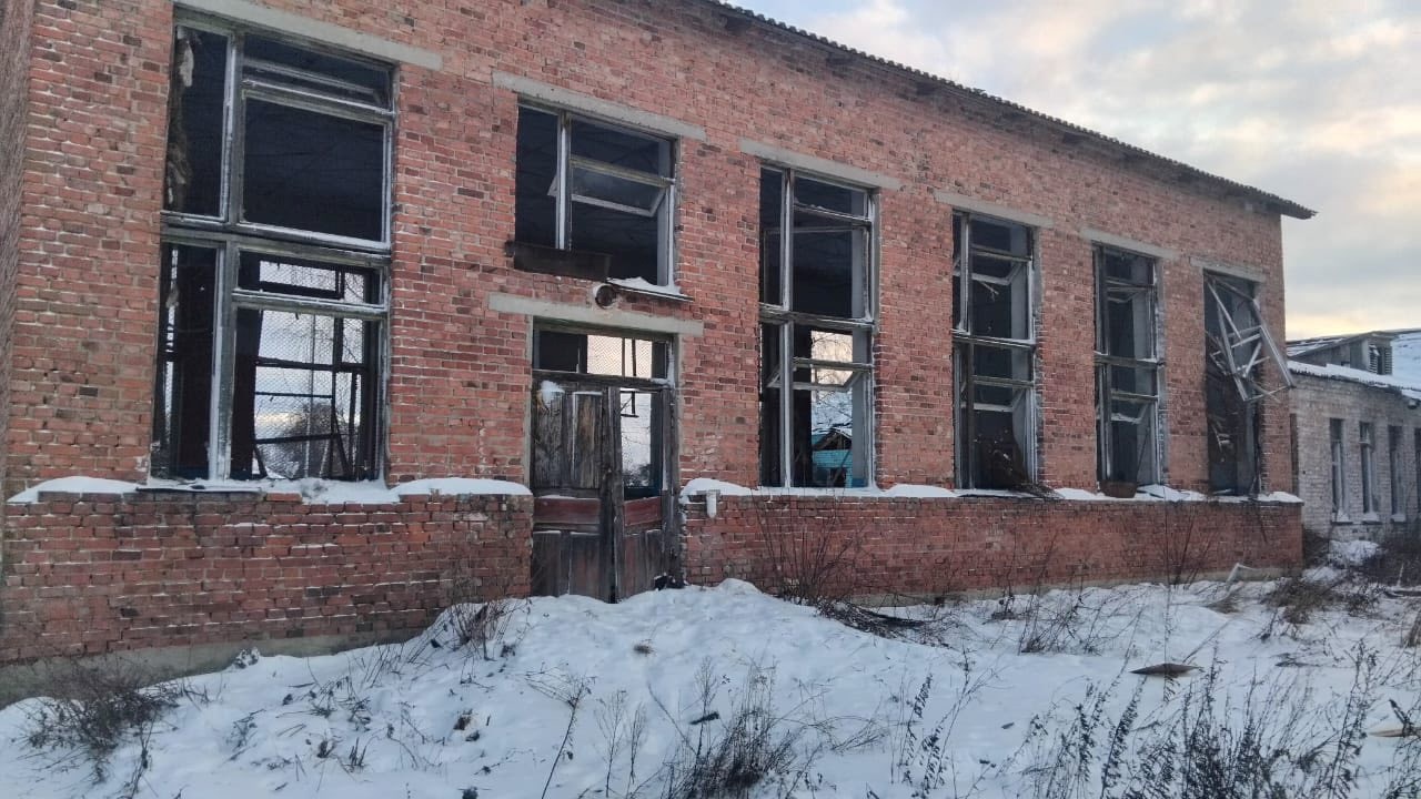 Ворожі дрони атакували Чернігівщину: пошкоджені старостат, енергооб’єкти та житлові будинки