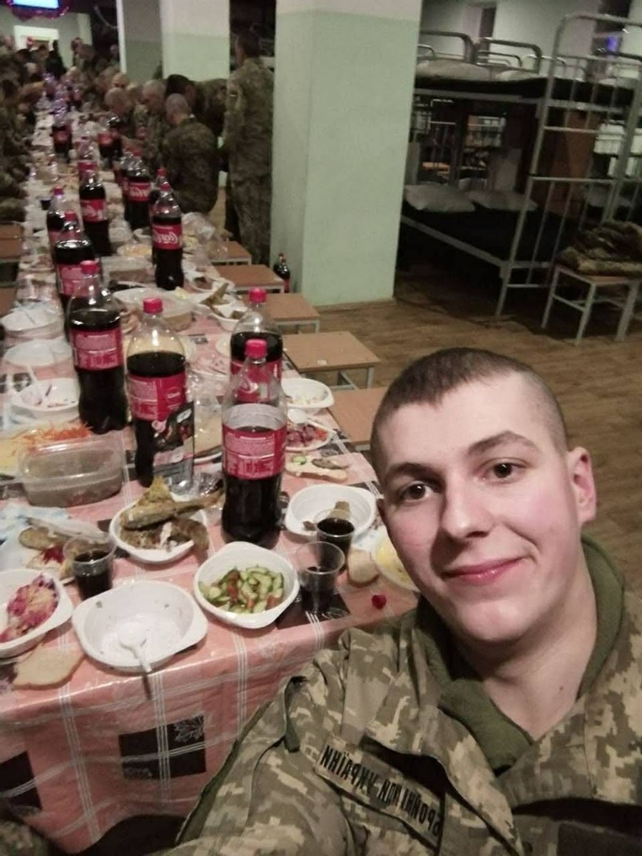 Павло Соснов з побратимами зустрічає Новий рік