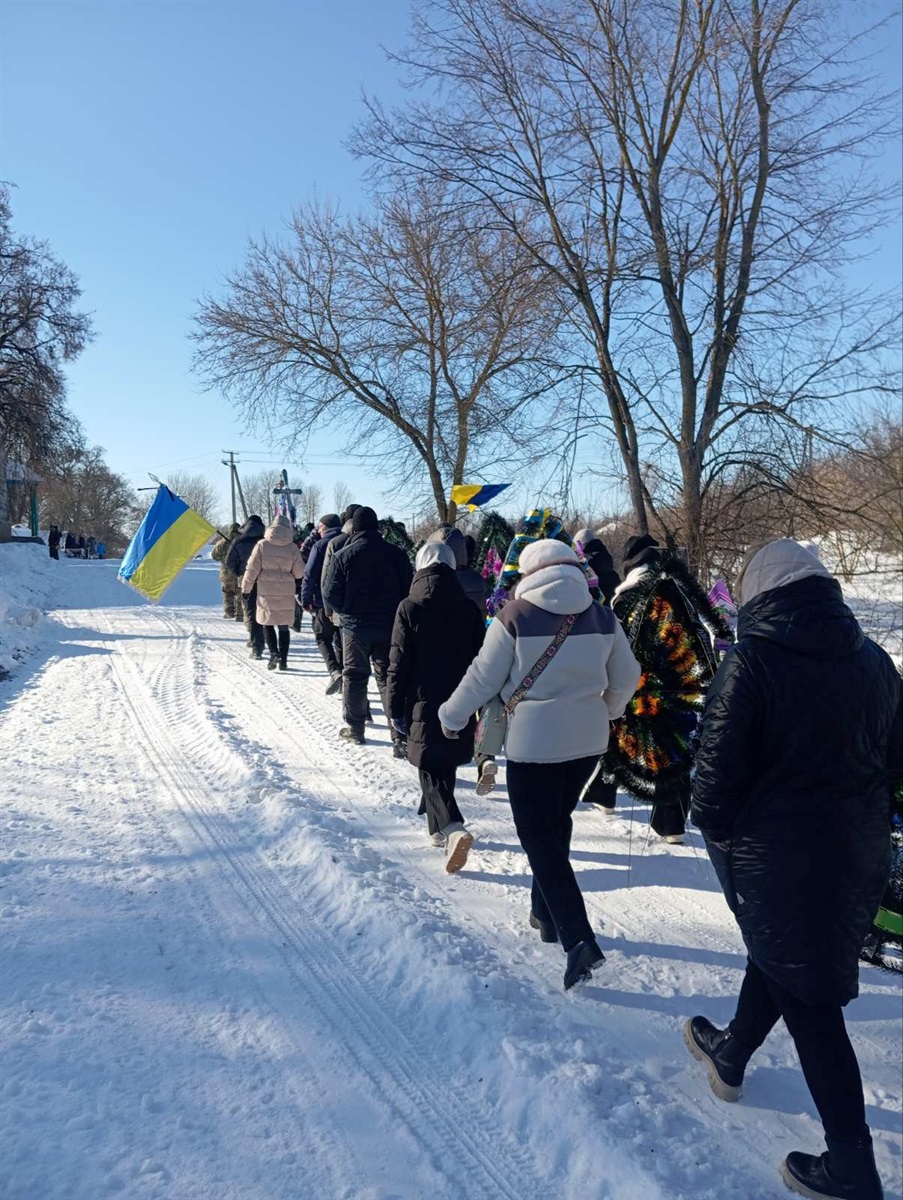 У Стольному провели в останню дорогу свого Захисника — Михайла Голівця