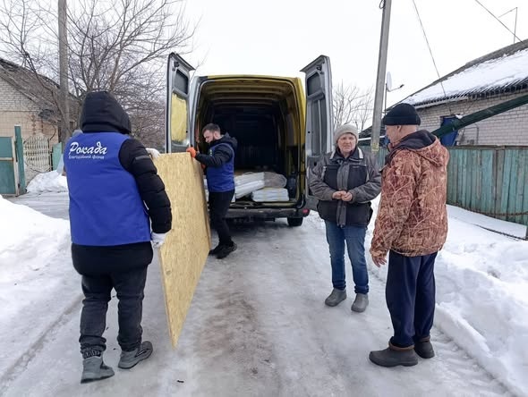 Після нічного обстрілу Мени громада згуртувалася для допомоги постраждалим