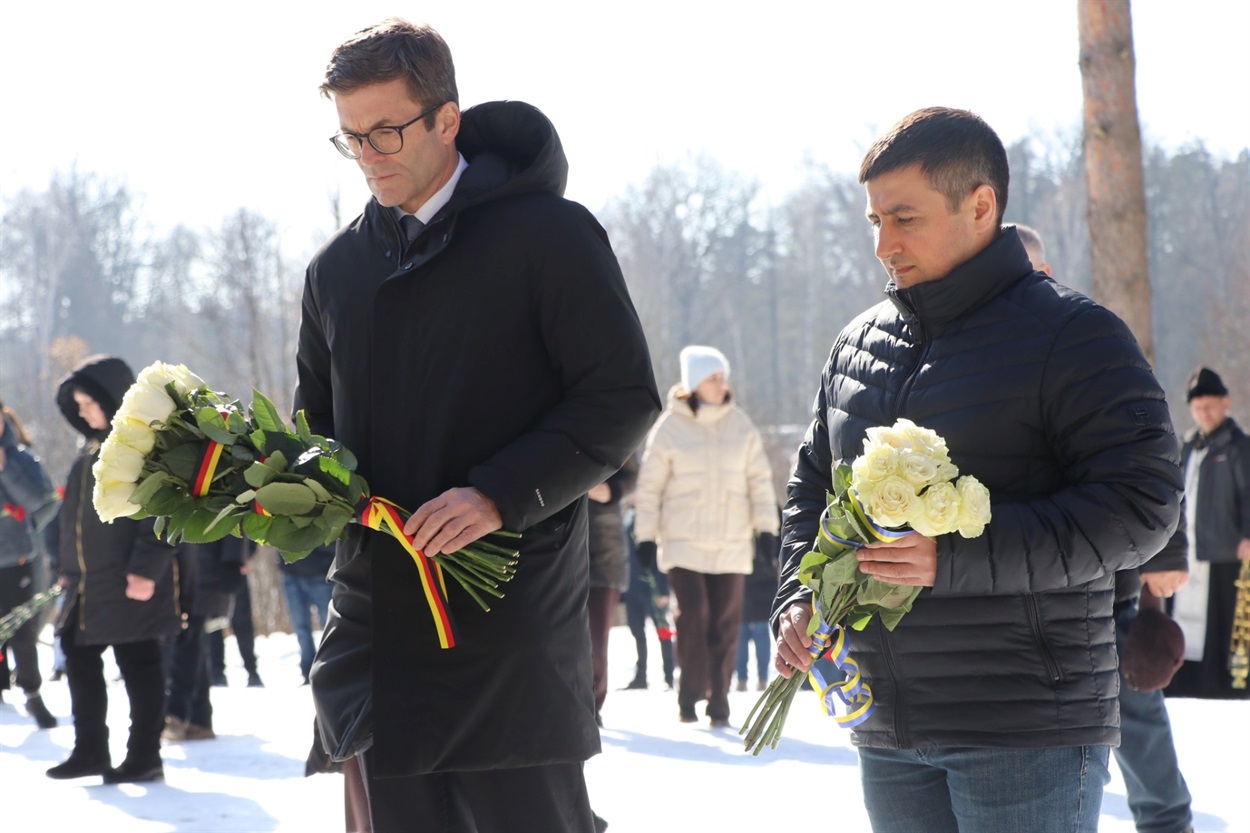 Гайко Томс і корюківський міський голова Ратан Ахмедов