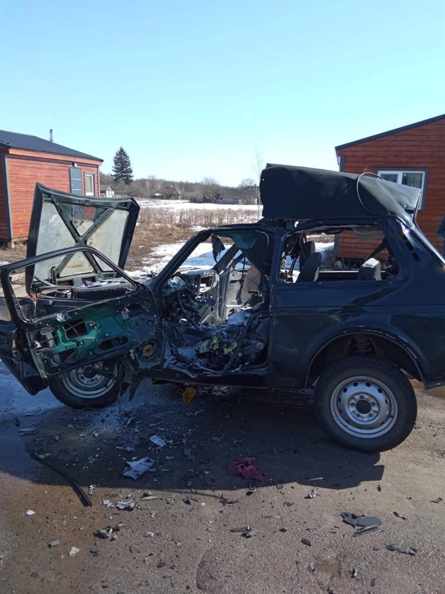 Обстріли Чернігівщини: поранено цивільного, у Новгороді-Сіверському пошкоджено будівлю бібліотеки