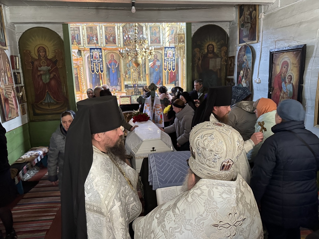 У Синявці попрощалися з Марією Наливайко, яка загинула через удар російського дрона