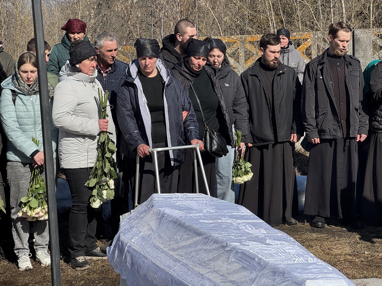 У Синявці попрощалися з Марією Наливайко, яка загинула через удар російського дрона