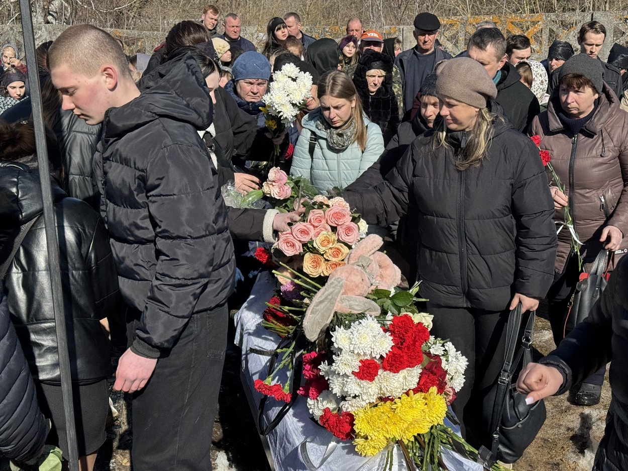 У Синявці попрощалися з Марією Наливайко, яка загинула через удар російського дрона