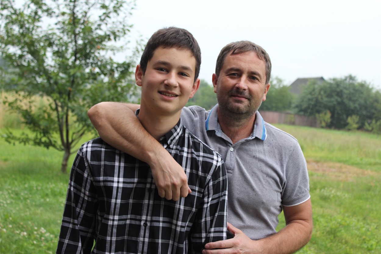 Тато з сином