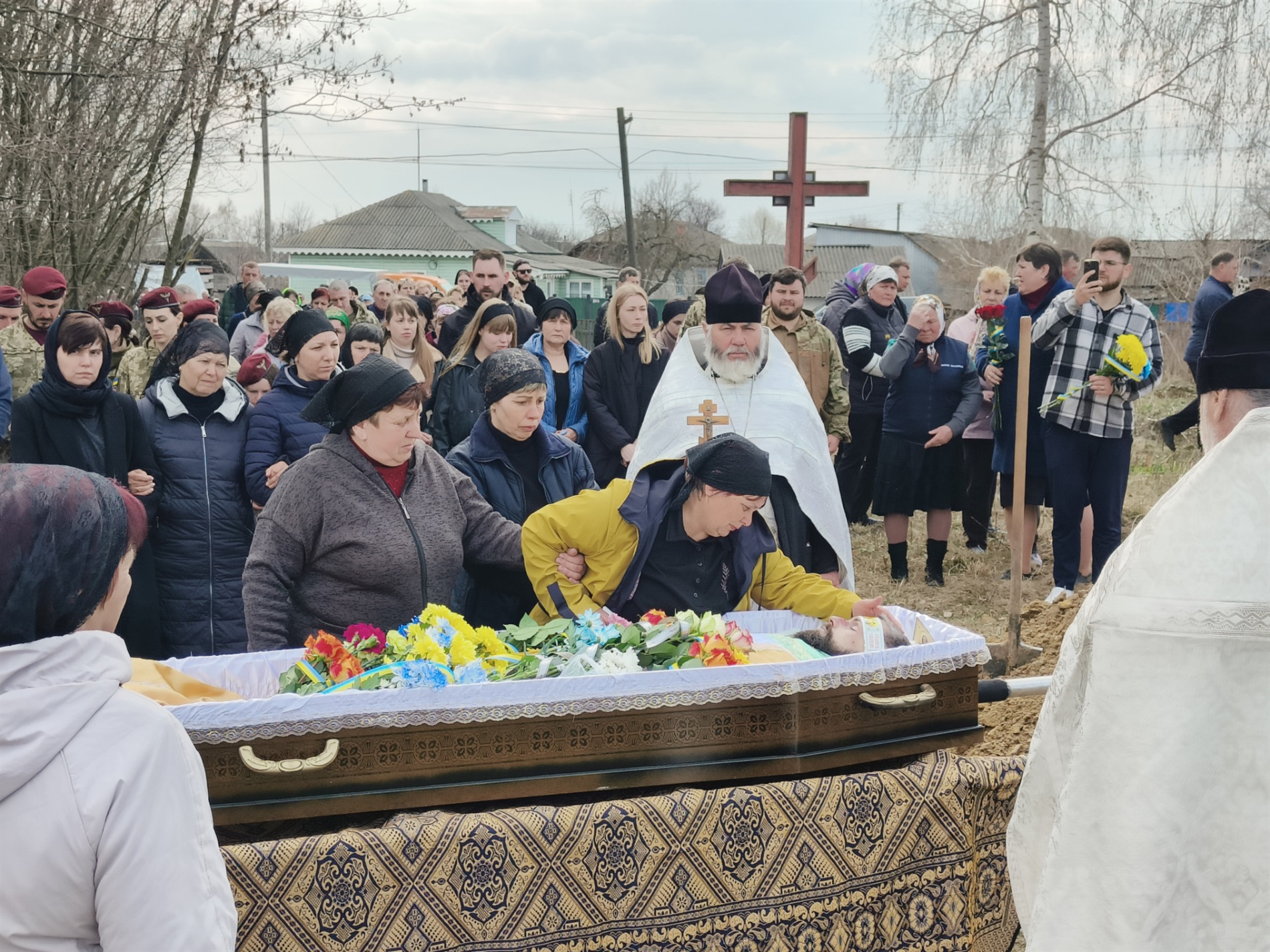 У Куковичах попрощалися з Героєм: загинув десантник Євгеній Калюжний