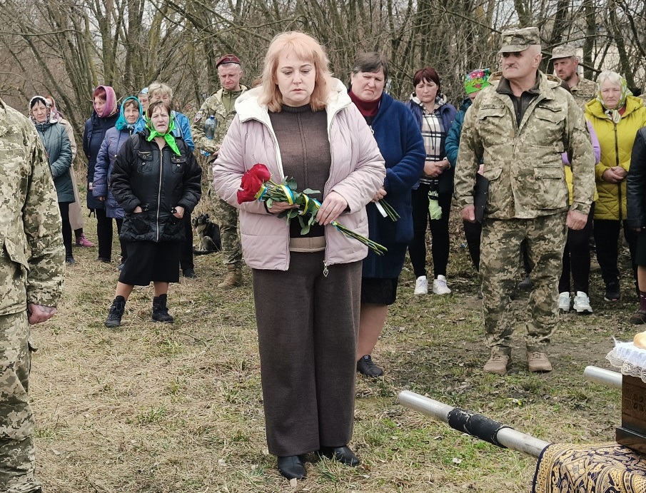 У Куковичах попрощалися з Героєм: загинув десантник Євгеній Калюжний
