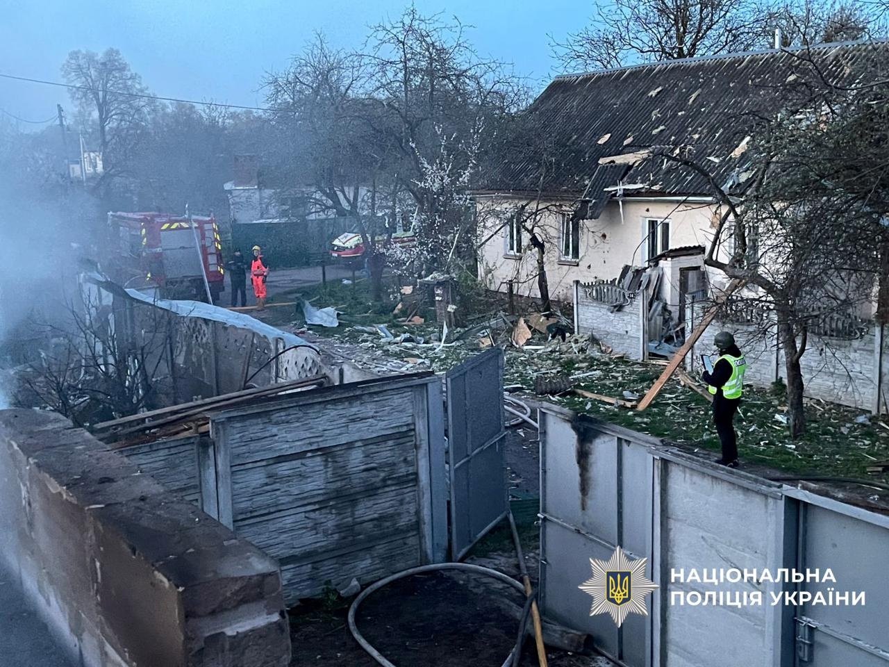 Масована атака БпЛА на Чернігів: загинув підліток, пошкоджено ліцей і житлові будинки