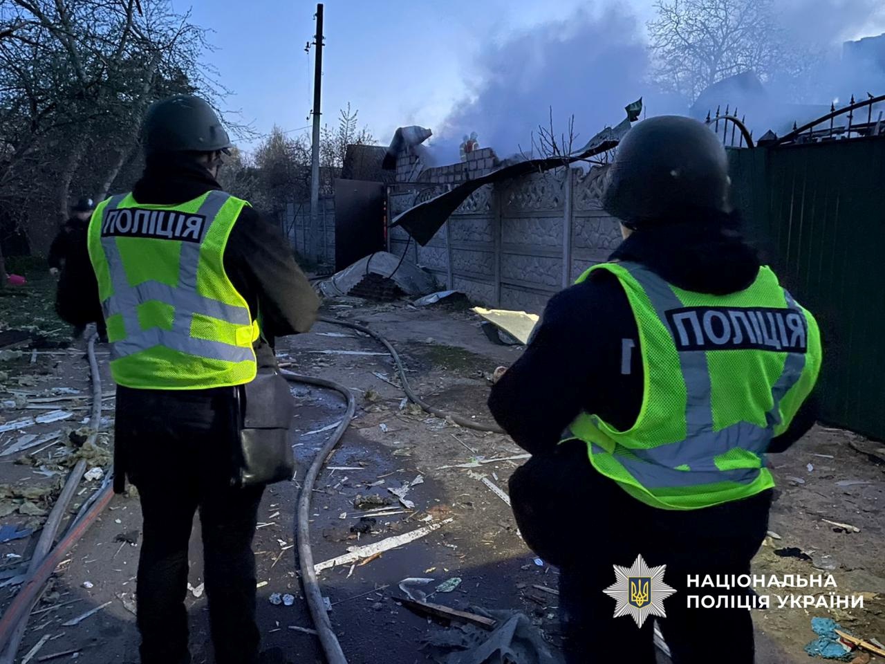 Масована атака БпЛА на Чернігів: загинув підліток, пошкоджено ліцей і житлові будинки