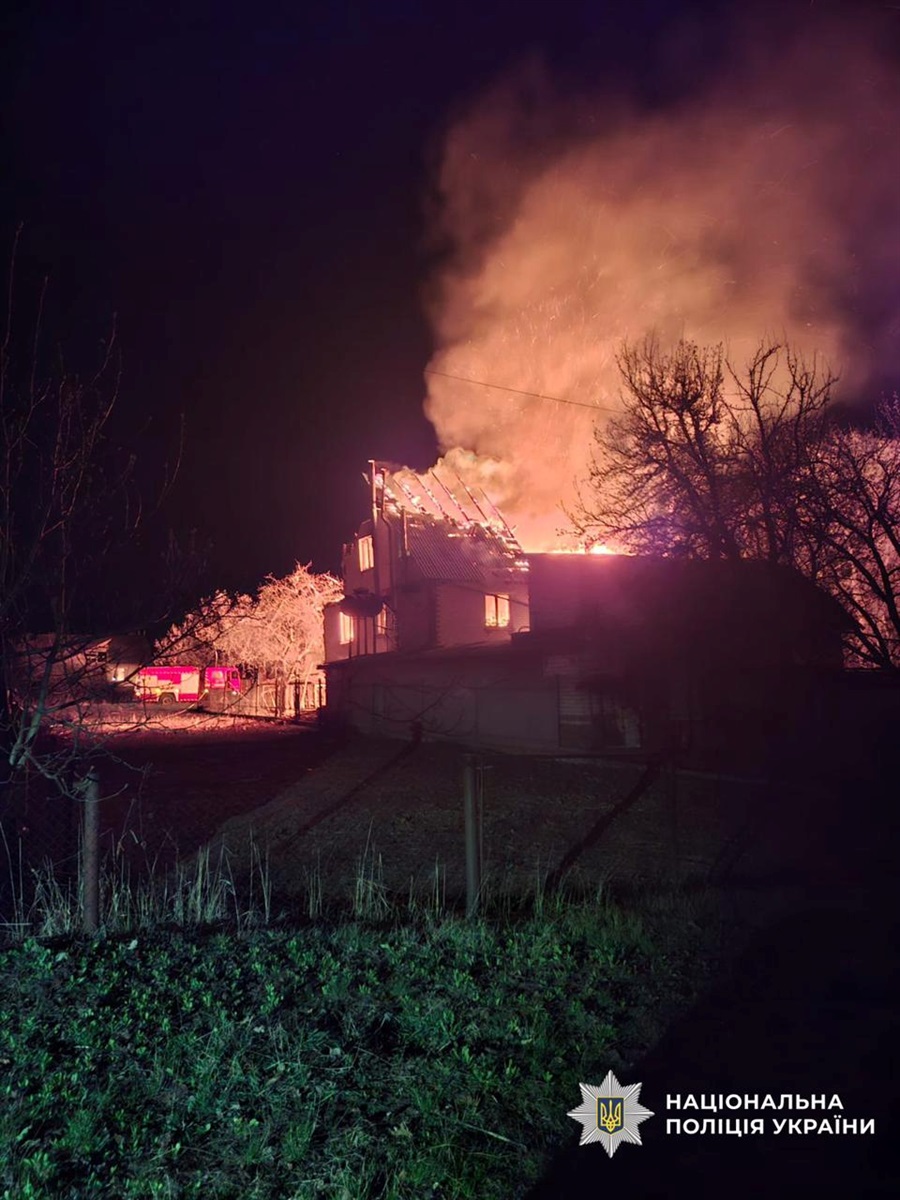 Масована атака БпЛА на Чернігів: загинув підліток, пошкоджено ліцей і житлові будинки