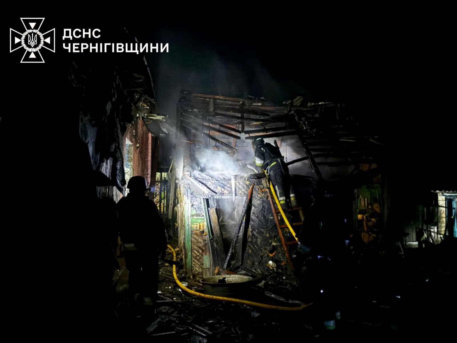 Масована атака на Чернігівщину: є загиблі у Ніжині, поранені та руйнування в громадах