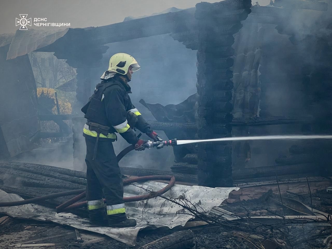 Масована атака дронів на Чернігівщину: пошкоджені будинки, храм і інфраструктура
