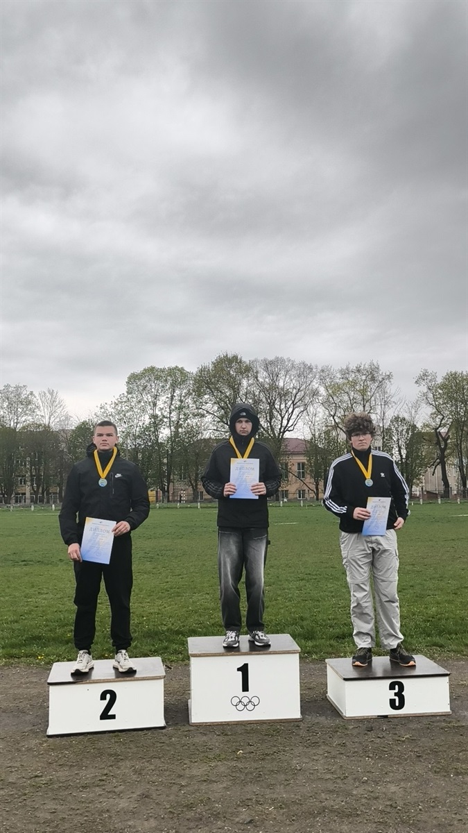 Менські легкоатлети здобули сім нагород на Кубку України з метань